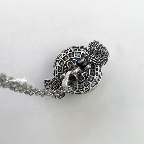 New Photo Picture Keeper Accordion Orb Pendant Necklace / Photo Globe Locket - Picture 12 of 16